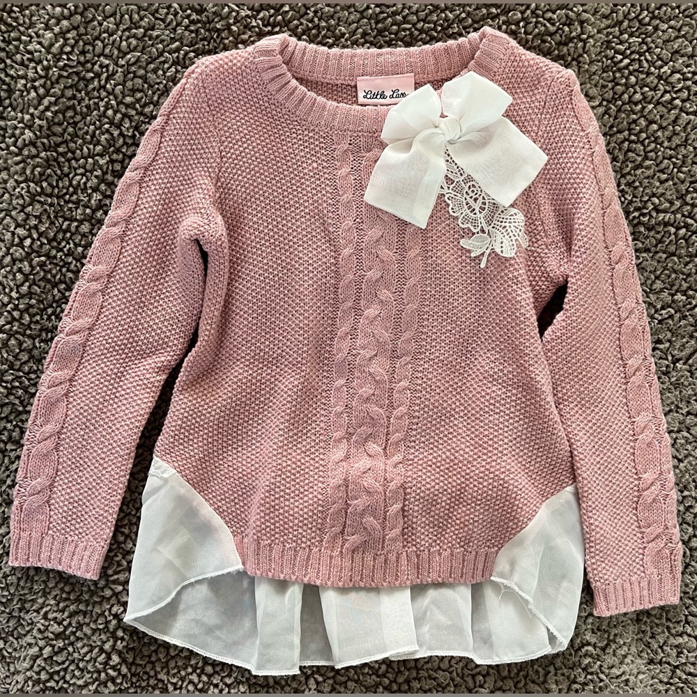 Girls’ long sleeve blouse by Little Lass. Size 4T. EUC. Pink and white.